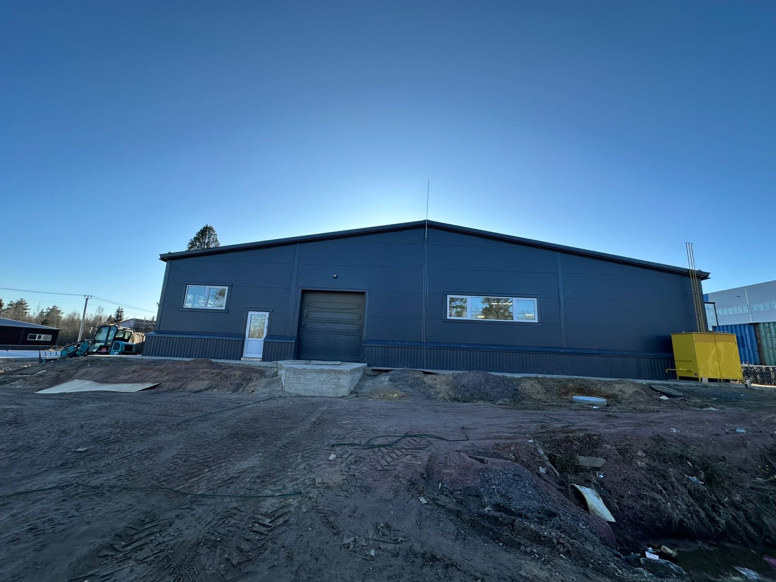 Производственный комплекс в Агалатово (1 804 м2 площадей (с долгосрочным арендатором, окупаемость 5,5 лет))