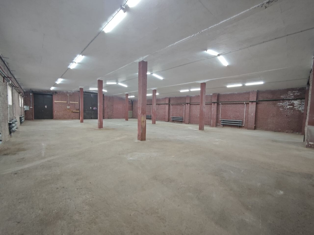 Аренда складских помещений по адресу: Санкт-Петербург, ул. Коммуны, 67 — площади от 12 до 3397 м²