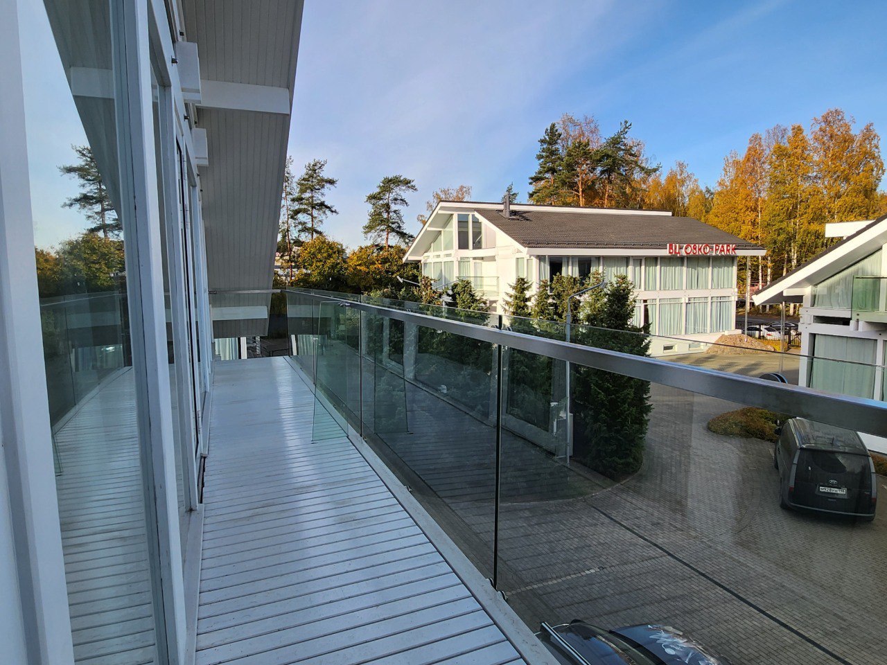 Обособленное здание бизнес-центра в Ольгино